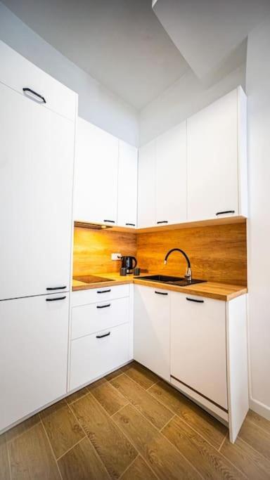 Stylish Apartment In Warszawa Zewnętrze zdjęcie